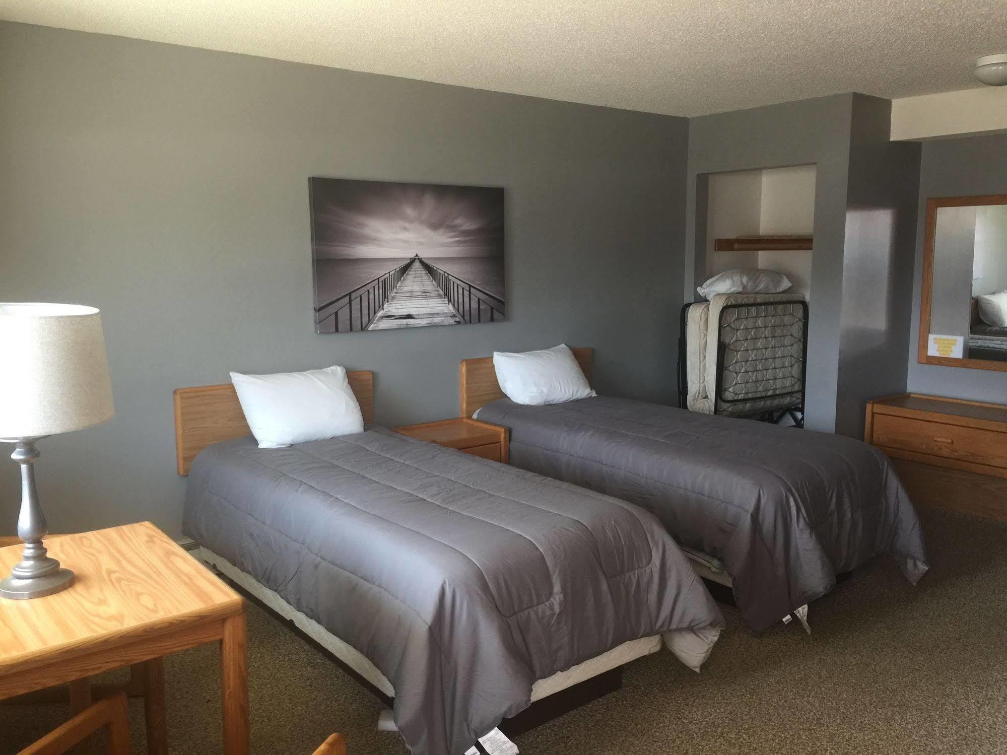 Red Door Resort & Motel Aitkin Buitenkant foto